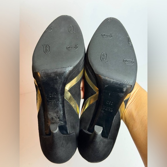 Gucci Black Suede Heels w Gold Metallic Inlay Size 36 - Picture 8 of 13